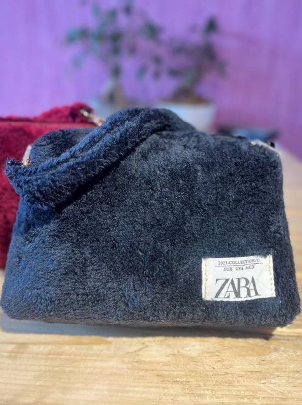 کیف خز مشکی یلدا