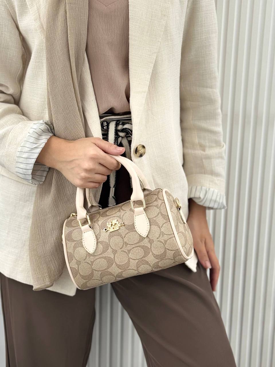 کیف صندوقی کوچک کرم